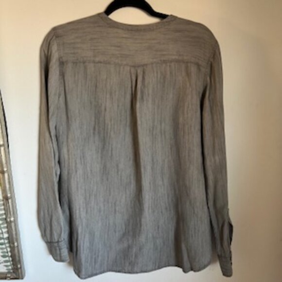 🧡3/15 NWOT LOFT Gray Linen Blend Long Sleeve Shirt Women's M - Picture 3 of 11